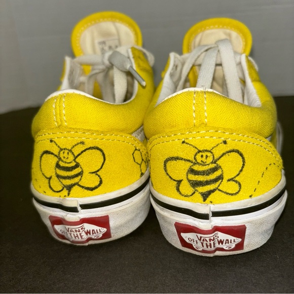 Kids VANS Custom Made Lace Up Sneakers Size 1 Bees & Bee Hives Canvas & Suede - Picture 3 of 8